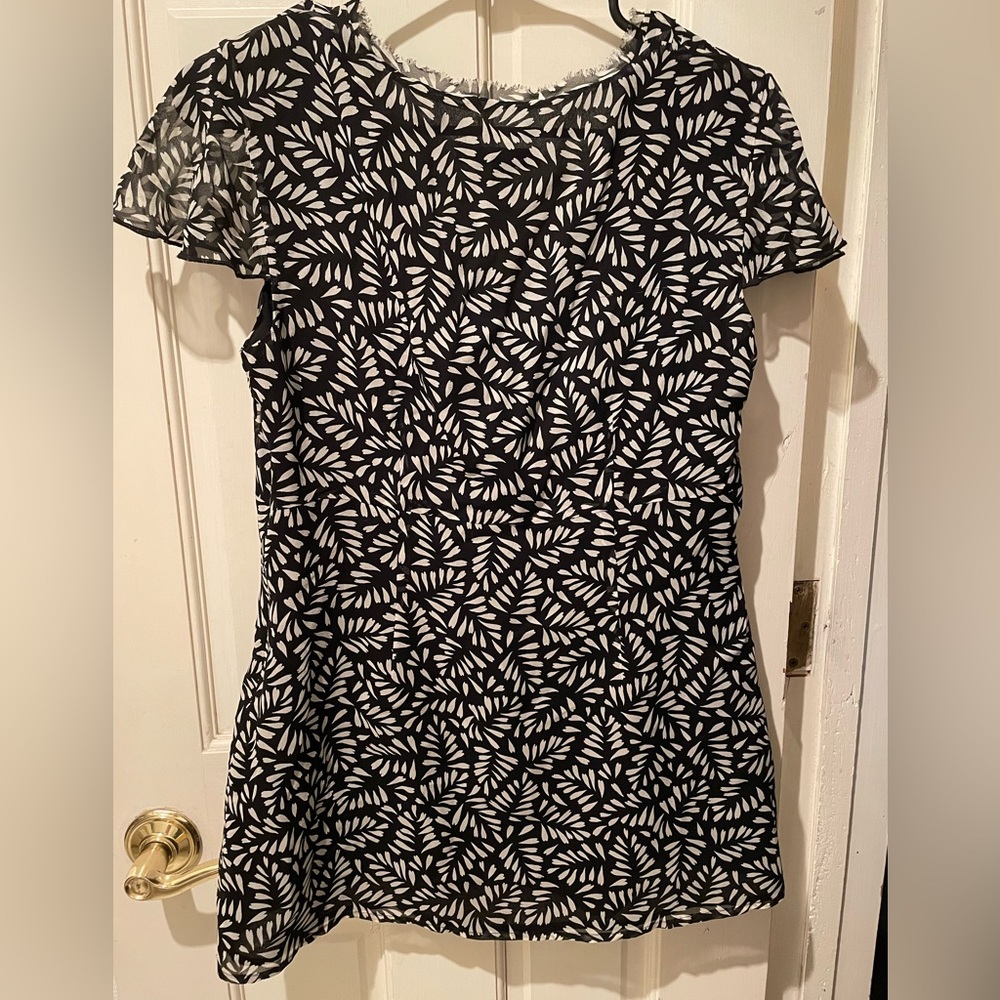Nine West silk blouse 🖤 size 4